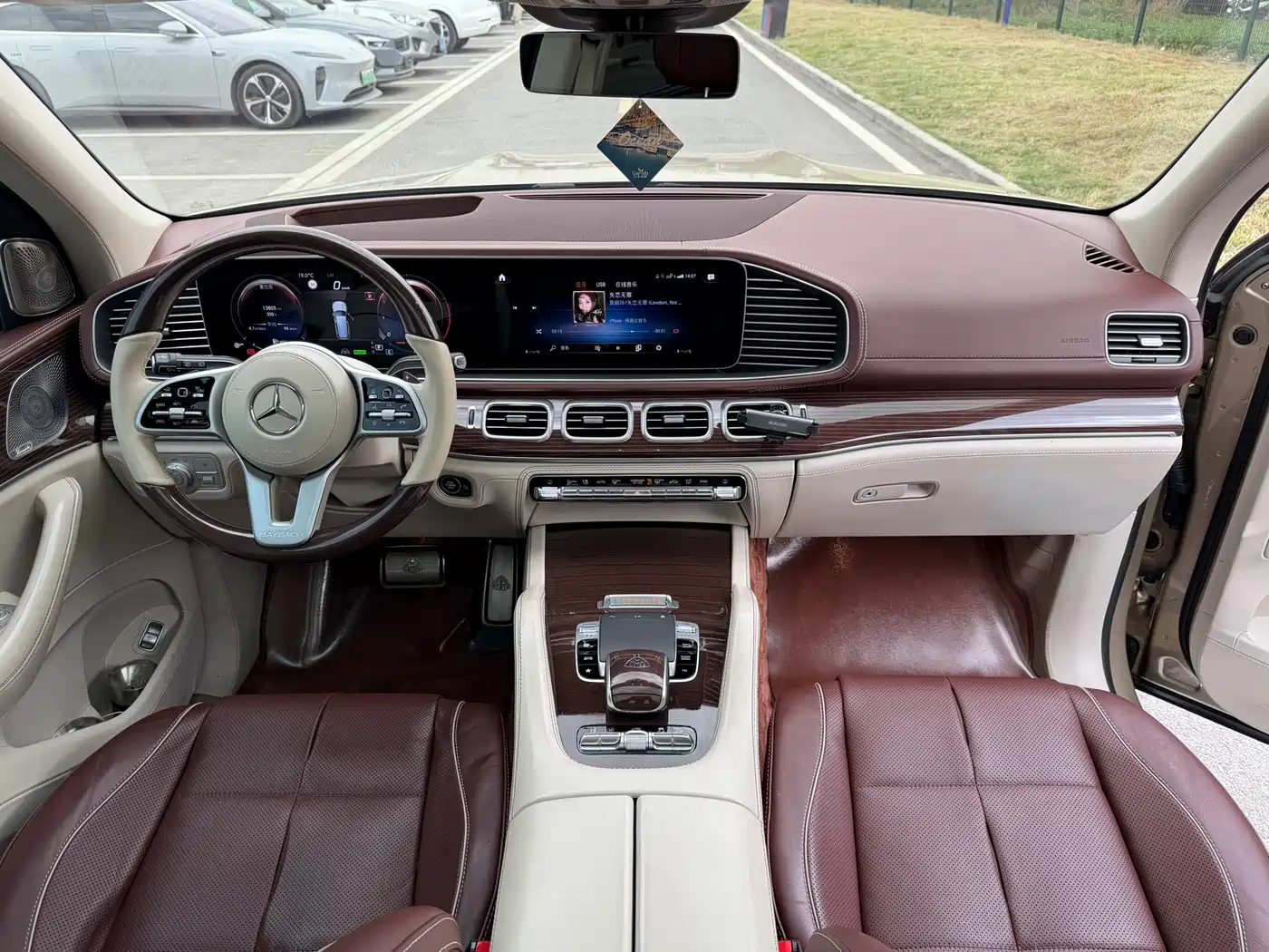 MERCEDES-BENZ MAYBACH GLS