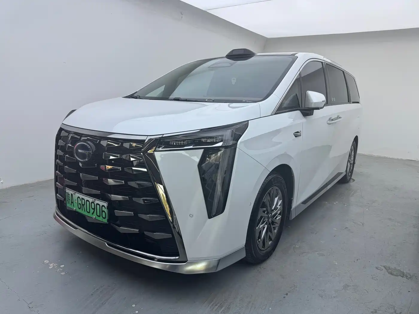 GAC Trumpchi Trumpchi Xiangwang M8 2025 Model QianKun Series Ultra First Class