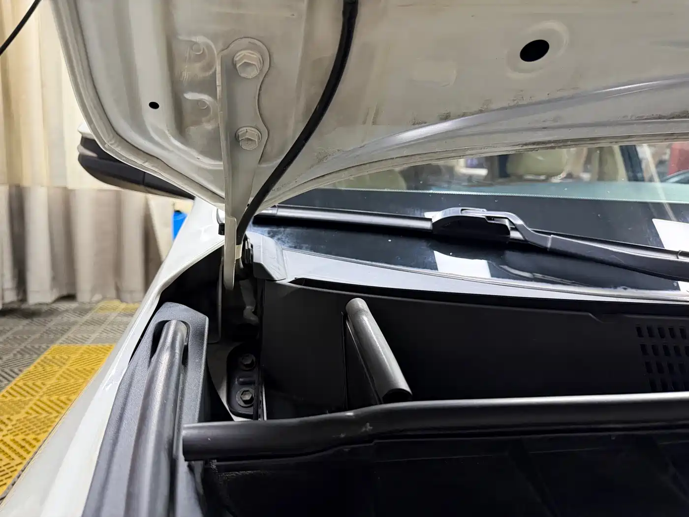 Photo 37 - Toyota Highlander