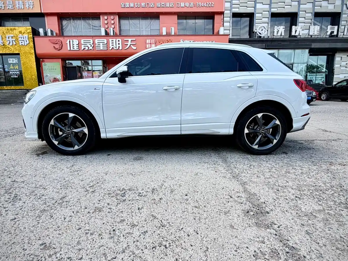 Audi Q3 2022 35 TFSI Fashion Dynamic фото 8