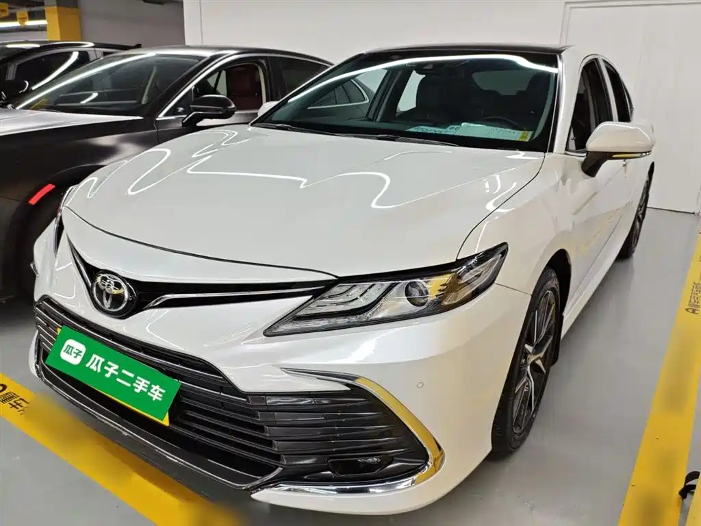 Toyota Camry 2021 2.5G Luxury Edition фото 2