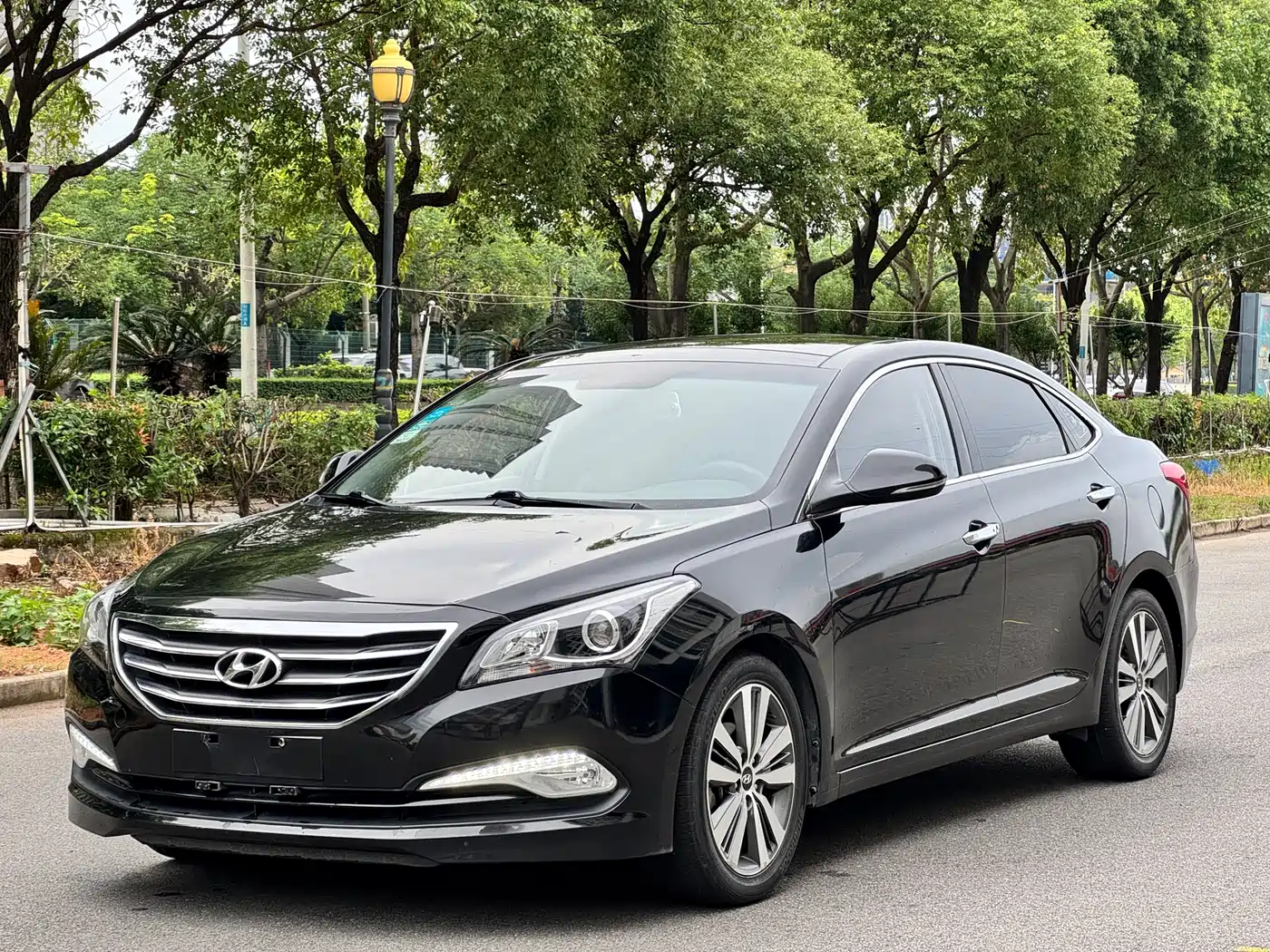 Hyundai Mistra 2016 1.8L Automatic Smart GLS