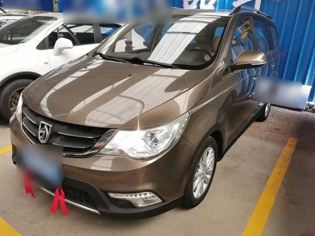 Фото 2 - Baojun 730
