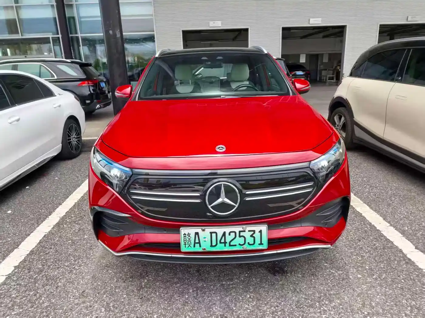 Mercedes-Benz EQA 2022 EQA 300 4MATIC Launch Special Edition фото 2