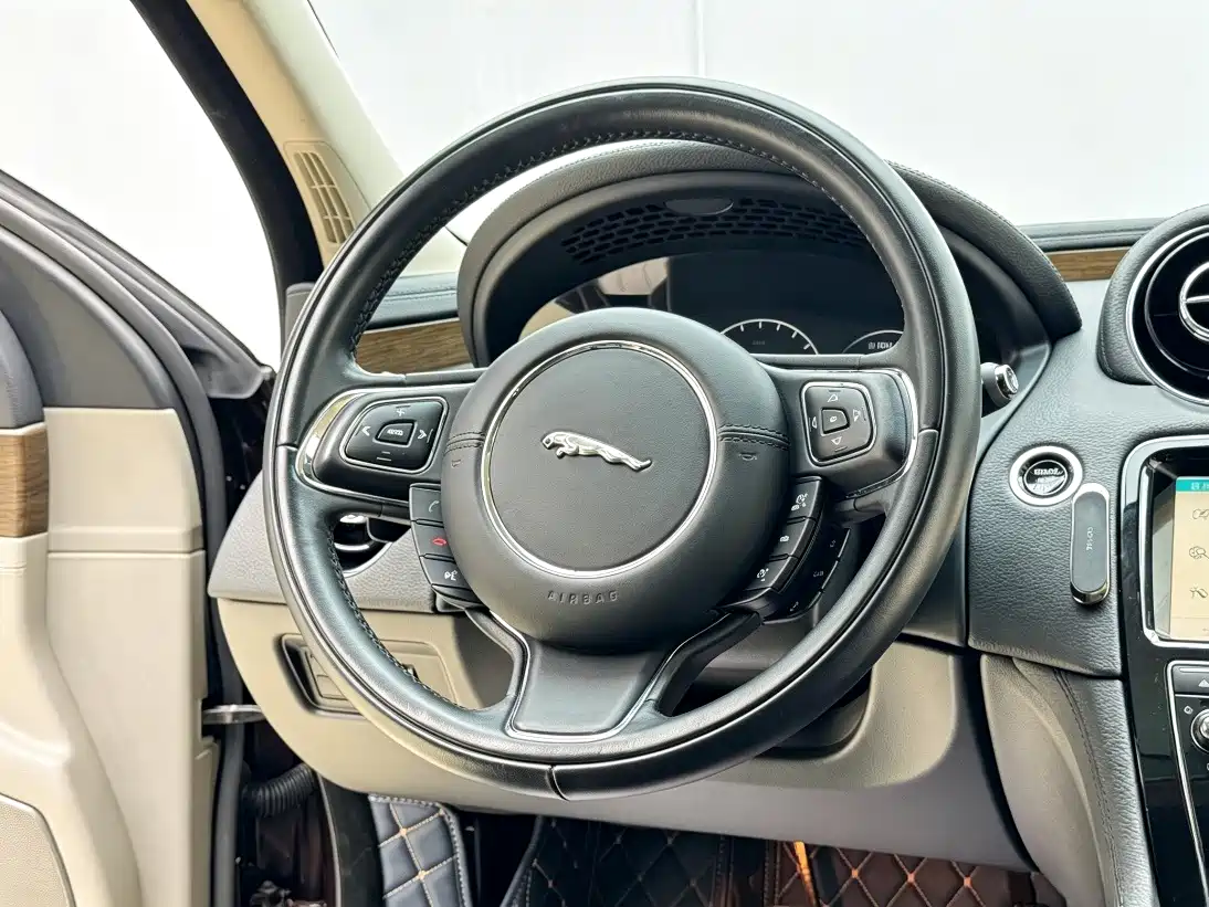 Jaguar XJ 2019 2018 XJL 3.0 SC 2WD Elegant Business Edition