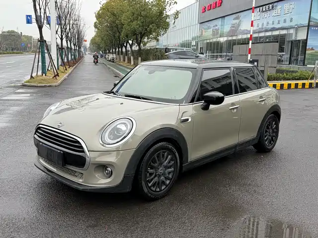 MINI 