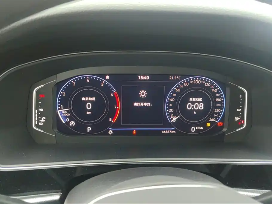 Volkswagen Passat 2023 330TSI Luxury Edition фото 14
