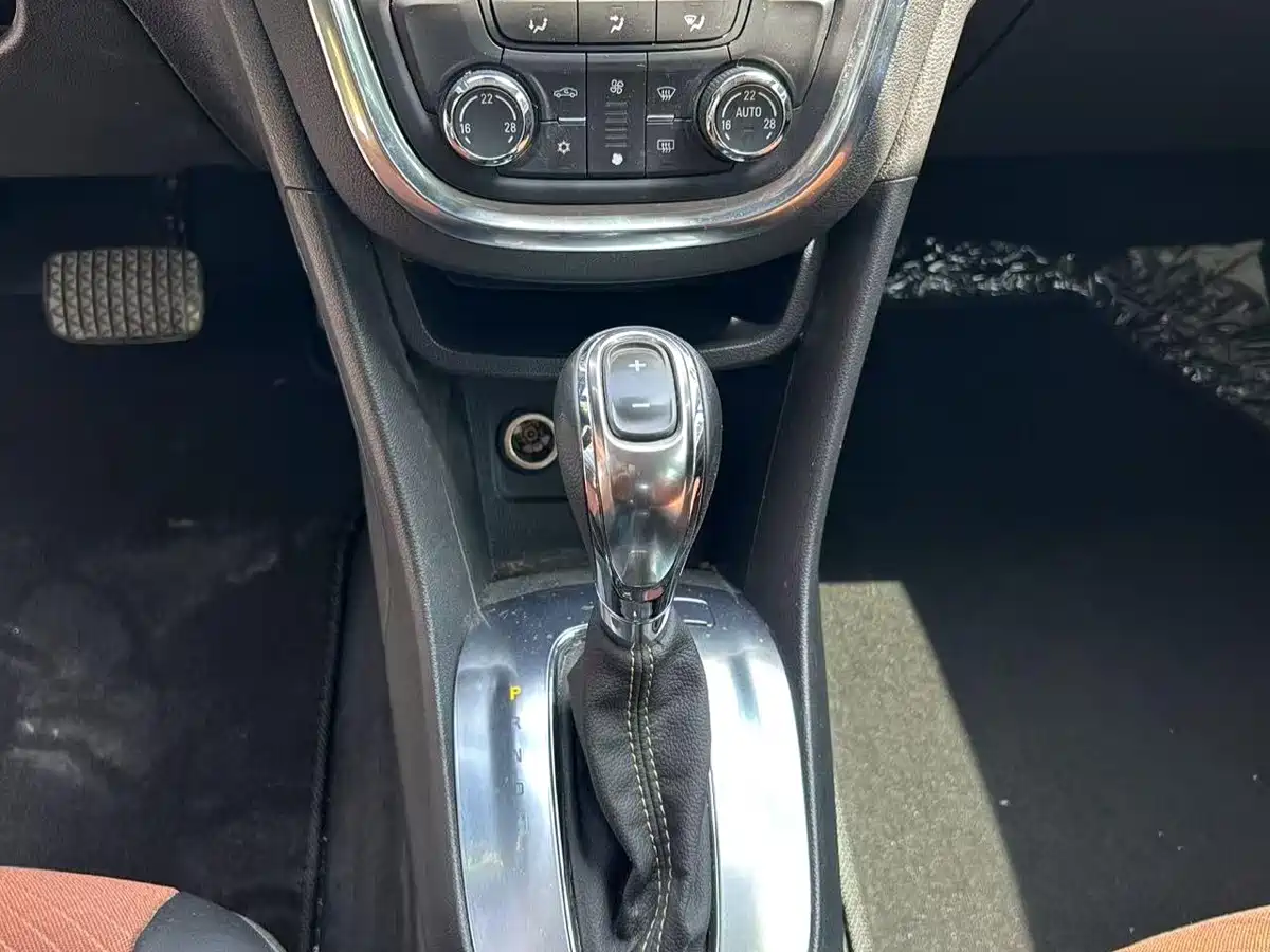 Buick Encore 2015 1.4T Automatic 2WD Urban Leading фото 11
