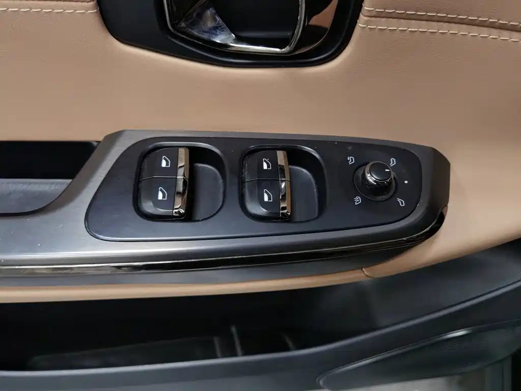 Фото 9 - NIO ES6