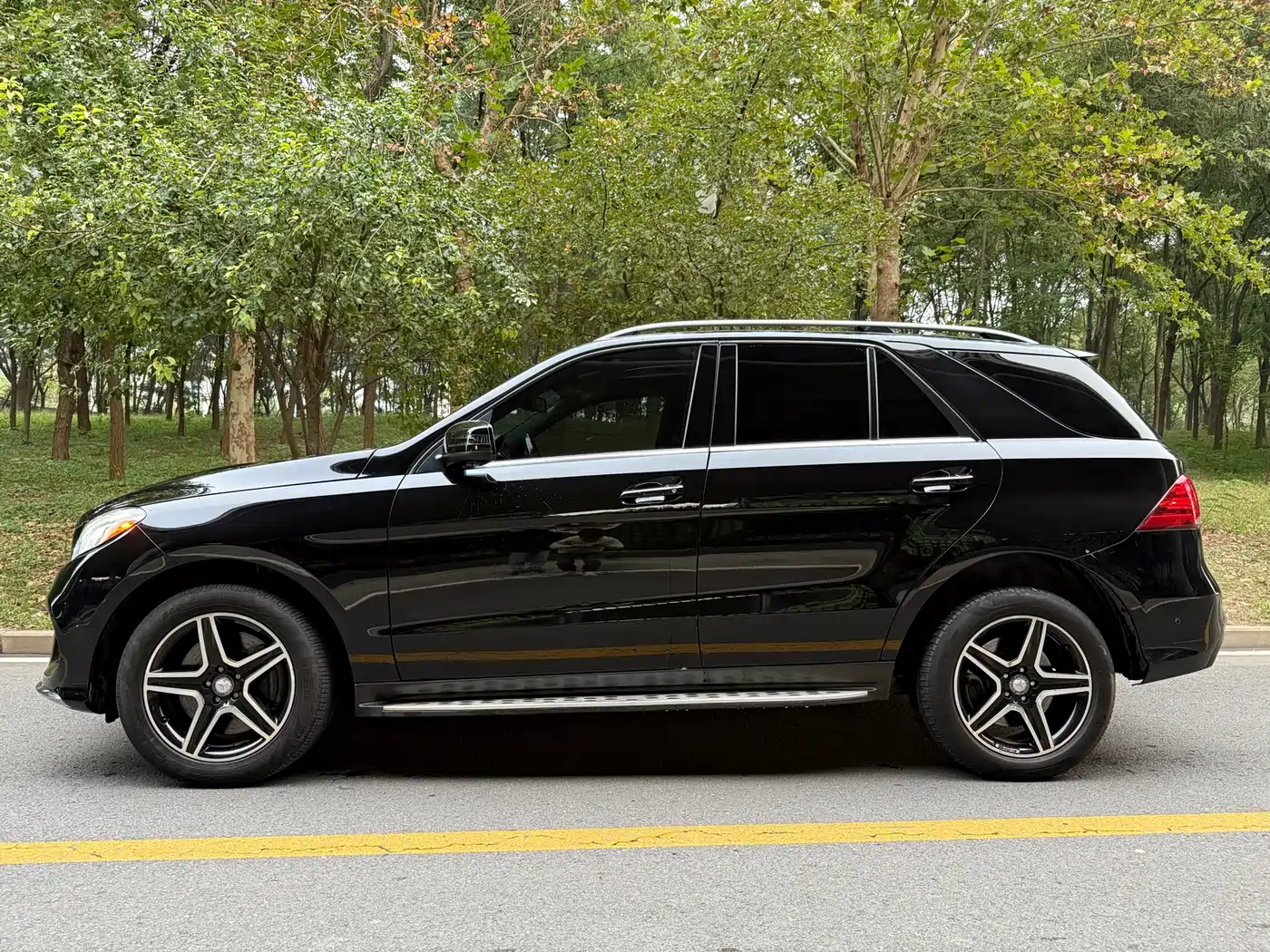 Mercedes-Benz GLE 2018 GLE 400 4MATIC Ultimate Edition фото 3