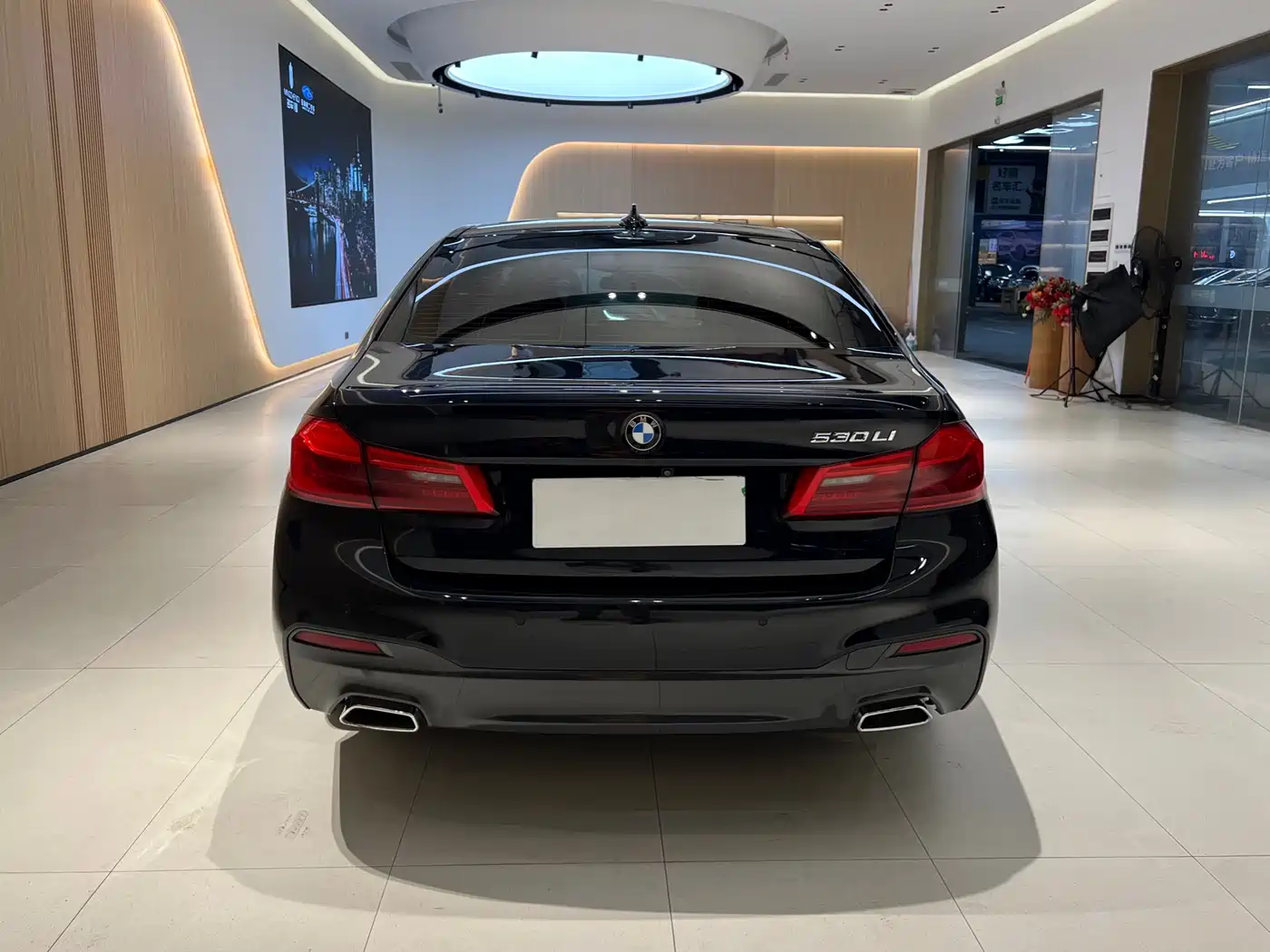 BMW 5 Series 2018 Facelift 530Li Exclusive M Sport Package фото 5