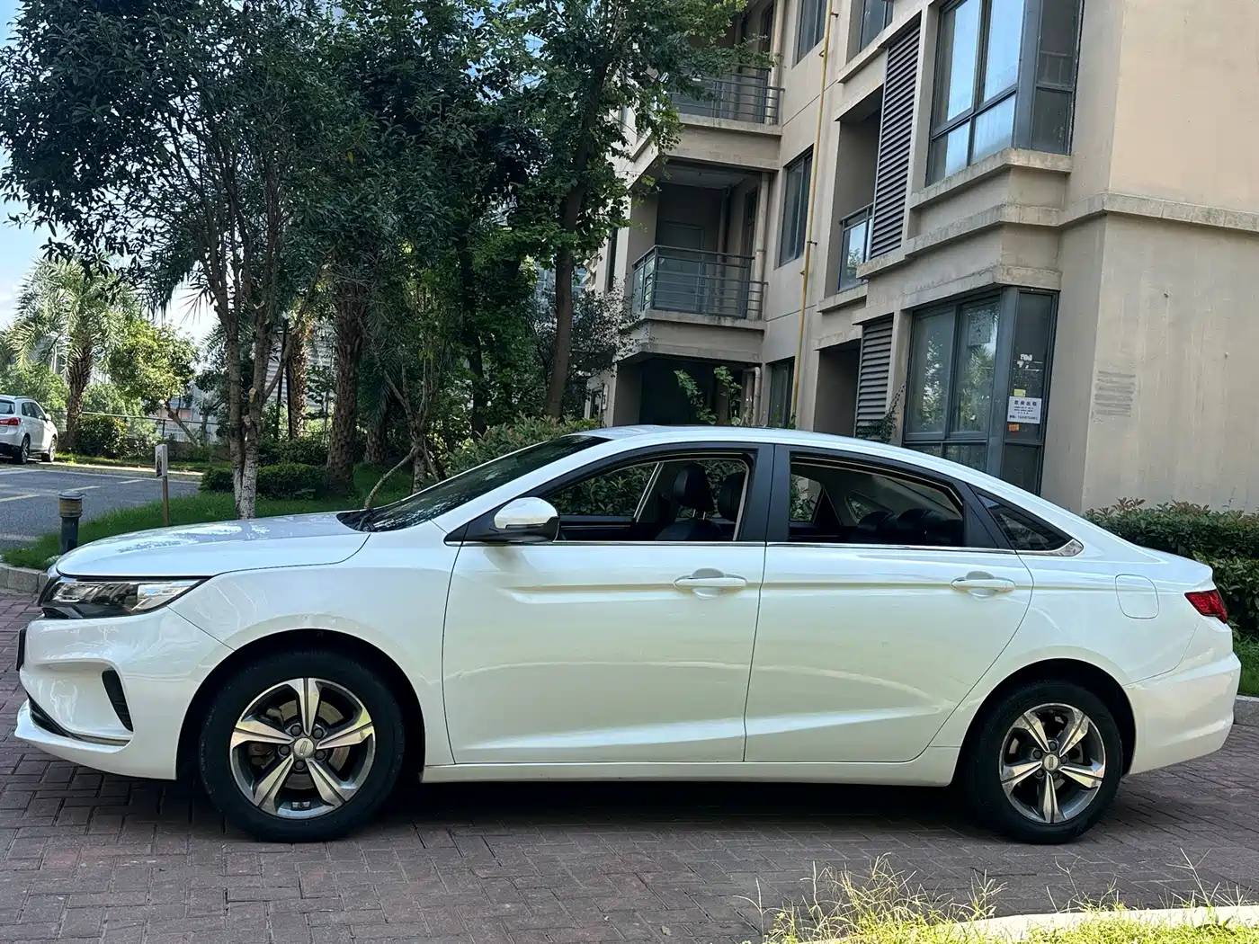 Geely Emgrand GL 2019 2019 1.4T CVT Elite Zhixiang Edition