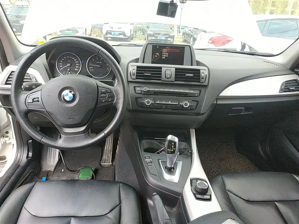 BMW 1 Series (Import) 2013 Facelift 116i Leading Model фото 10