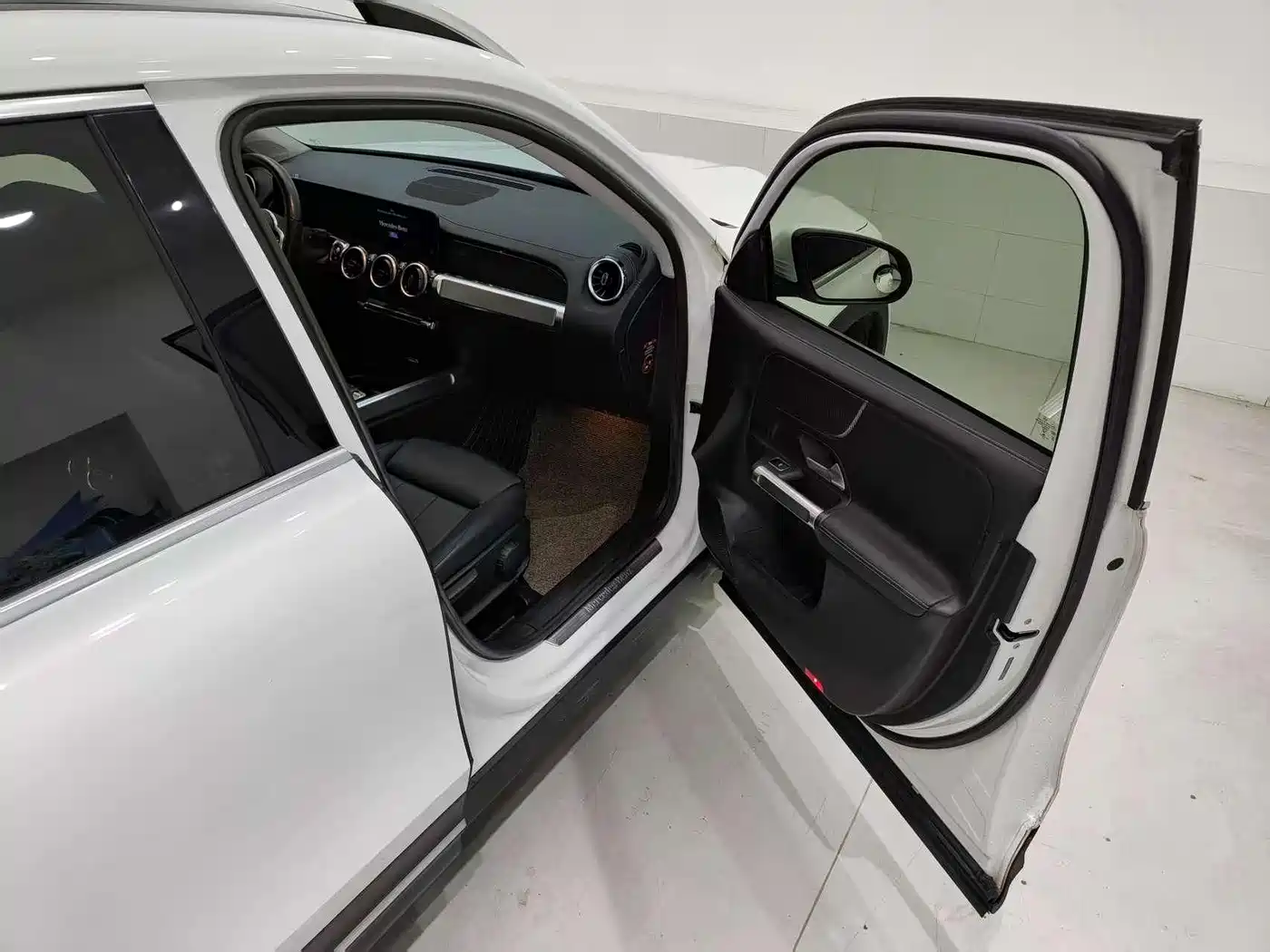 Mercedes-Benz GLB 2020 GLB 200 Dynamic фото 20