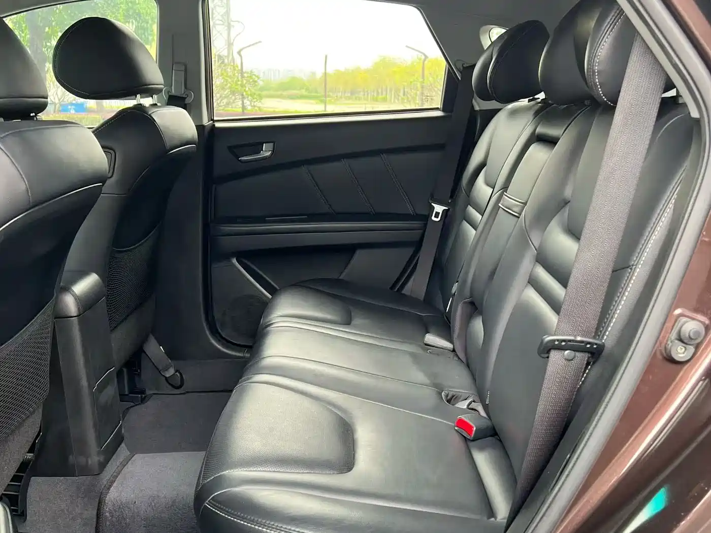 LUXGEN EXCELLENT 6 SUV