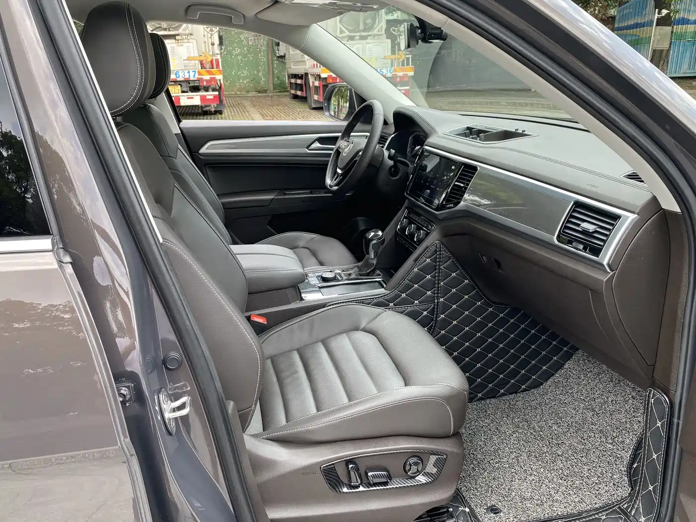 Volkswagen Teramont 2019 380TSI 4WD Luxury Edition China VI фото 19