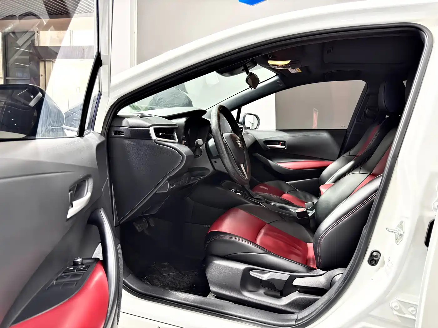 Toyota Levin 2022 185T CVT Luxury Edition фото 4