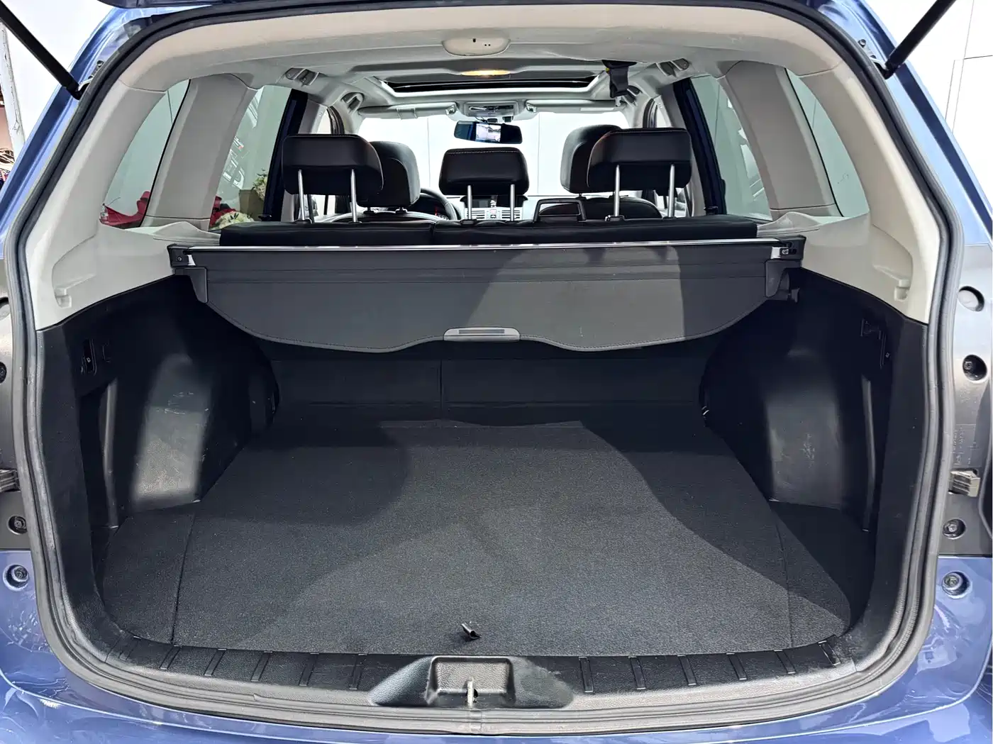 Subaru Forester 2018 2.0i Luxury Navigation Edition фото 11