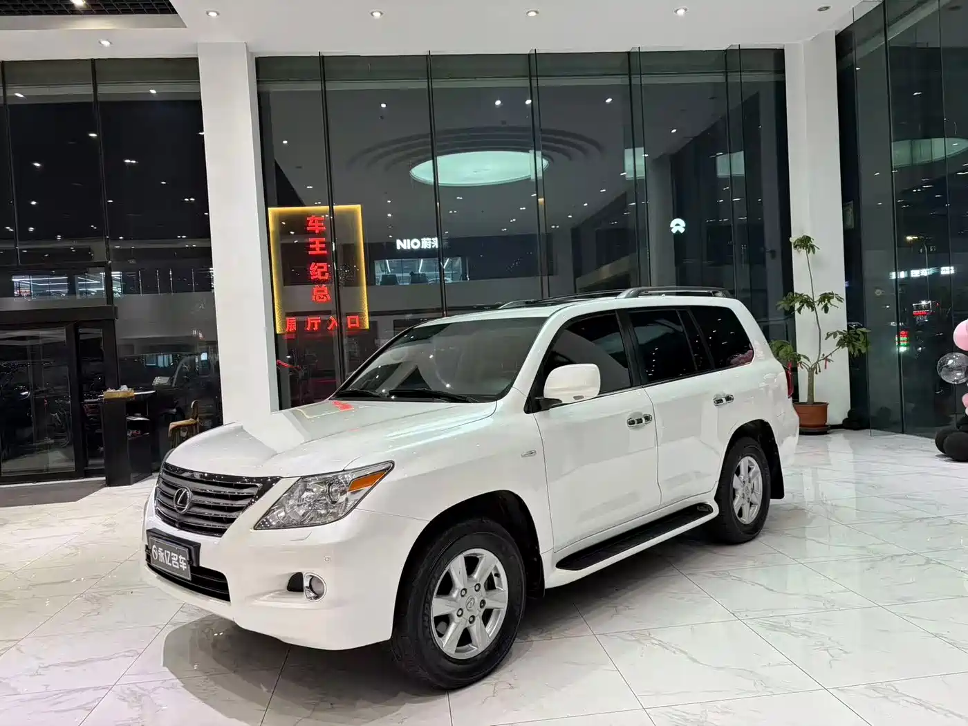 Lexus LX 2011 2009 570