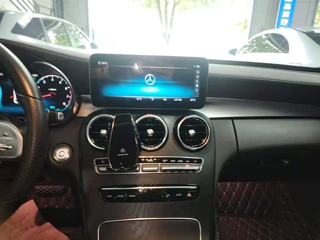 Mercedes-Benz C-Class 2020 Facelift C 260 L Sport фото 13