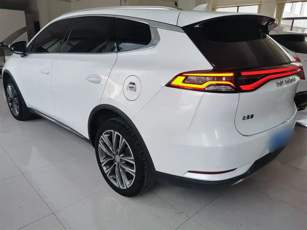 BYD TANG