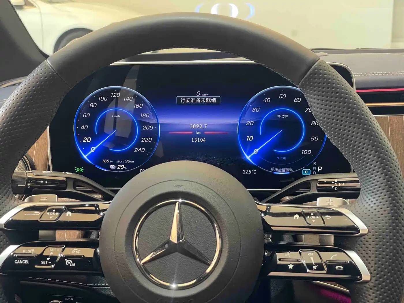 Mercedes-Benz EQE 2025 2025 Model 500 4MATIC Luxury Edition