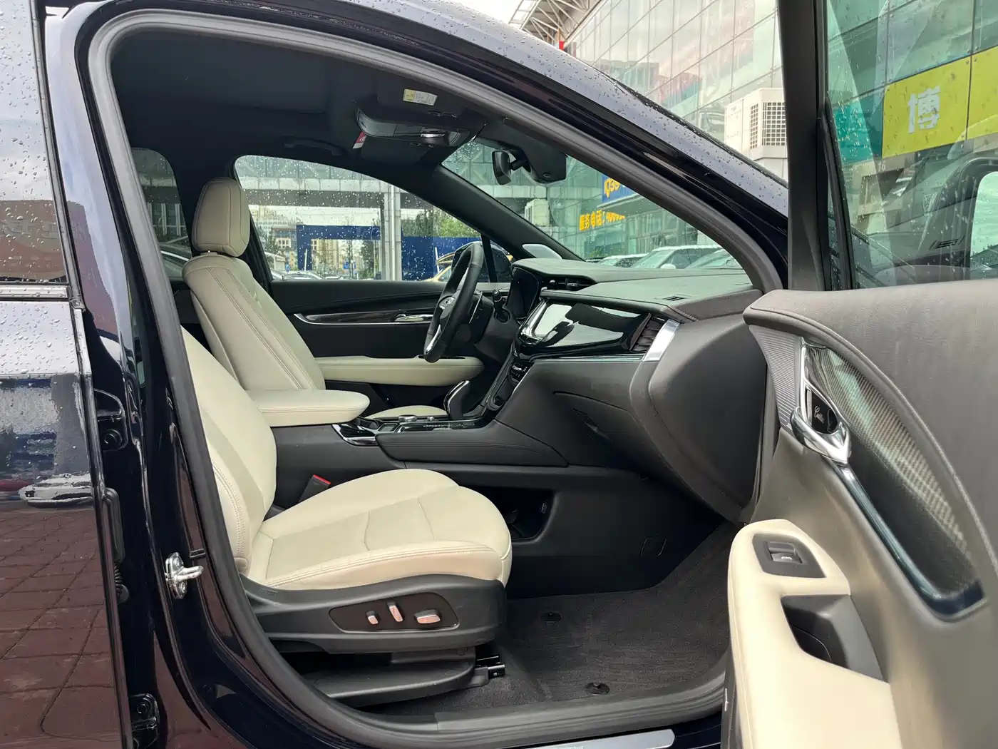 Cadillac XT6 2020 Facelift 28T 6-Seater 4WD Leading Sport Edition фото 26