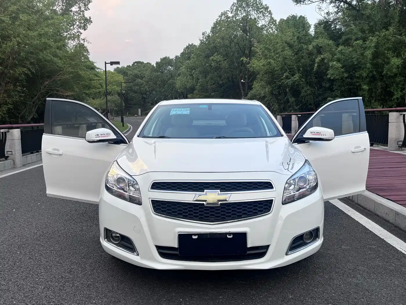 Chevrolet Malibu 2013 2.0L Automatic Luxury Edition фото 8