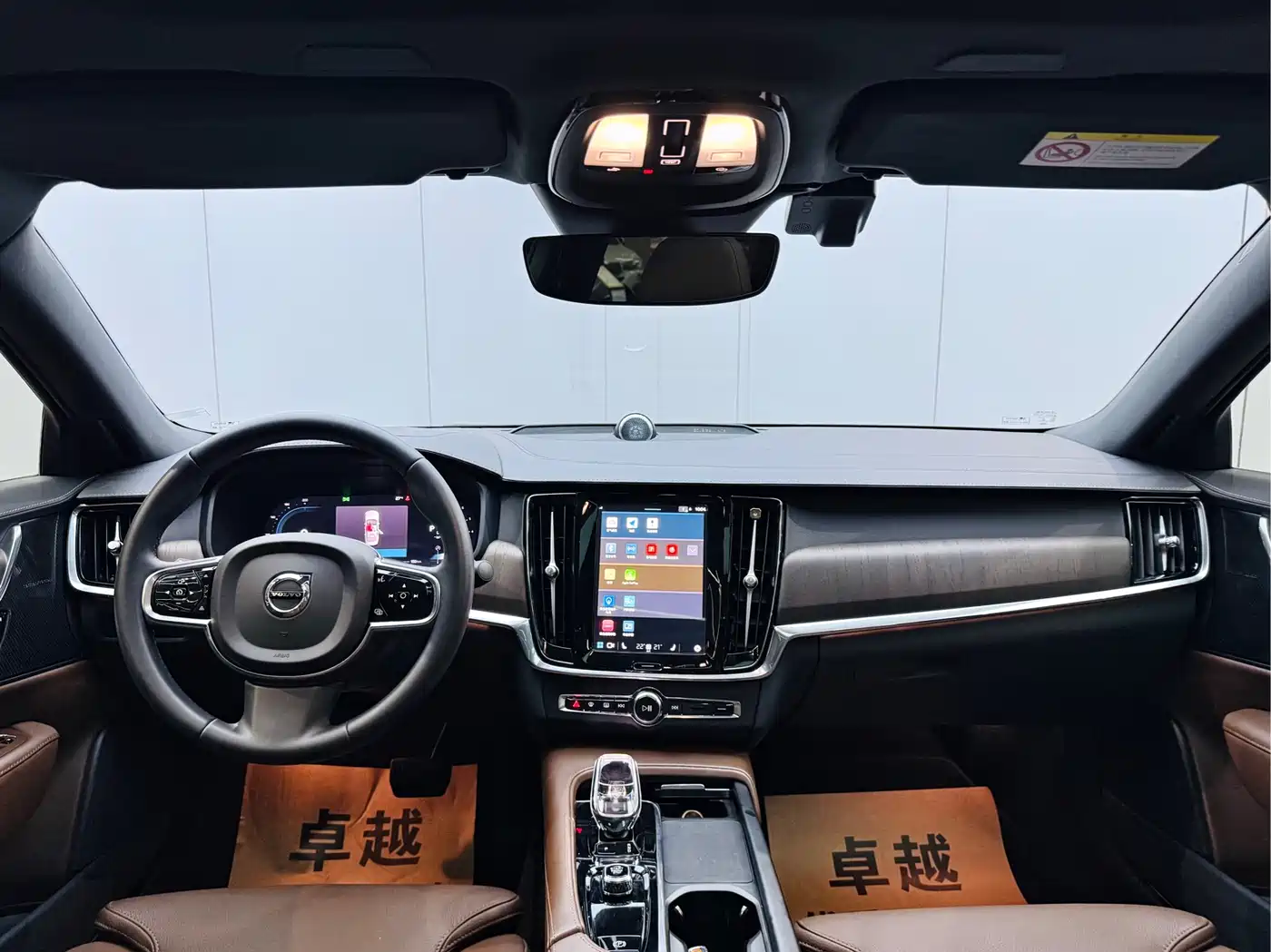 VOLVO S90