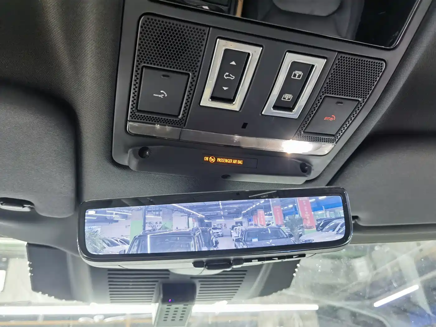 Land Rover Defender 2022 110 P400 X-DYNAMIC HSE фото 11