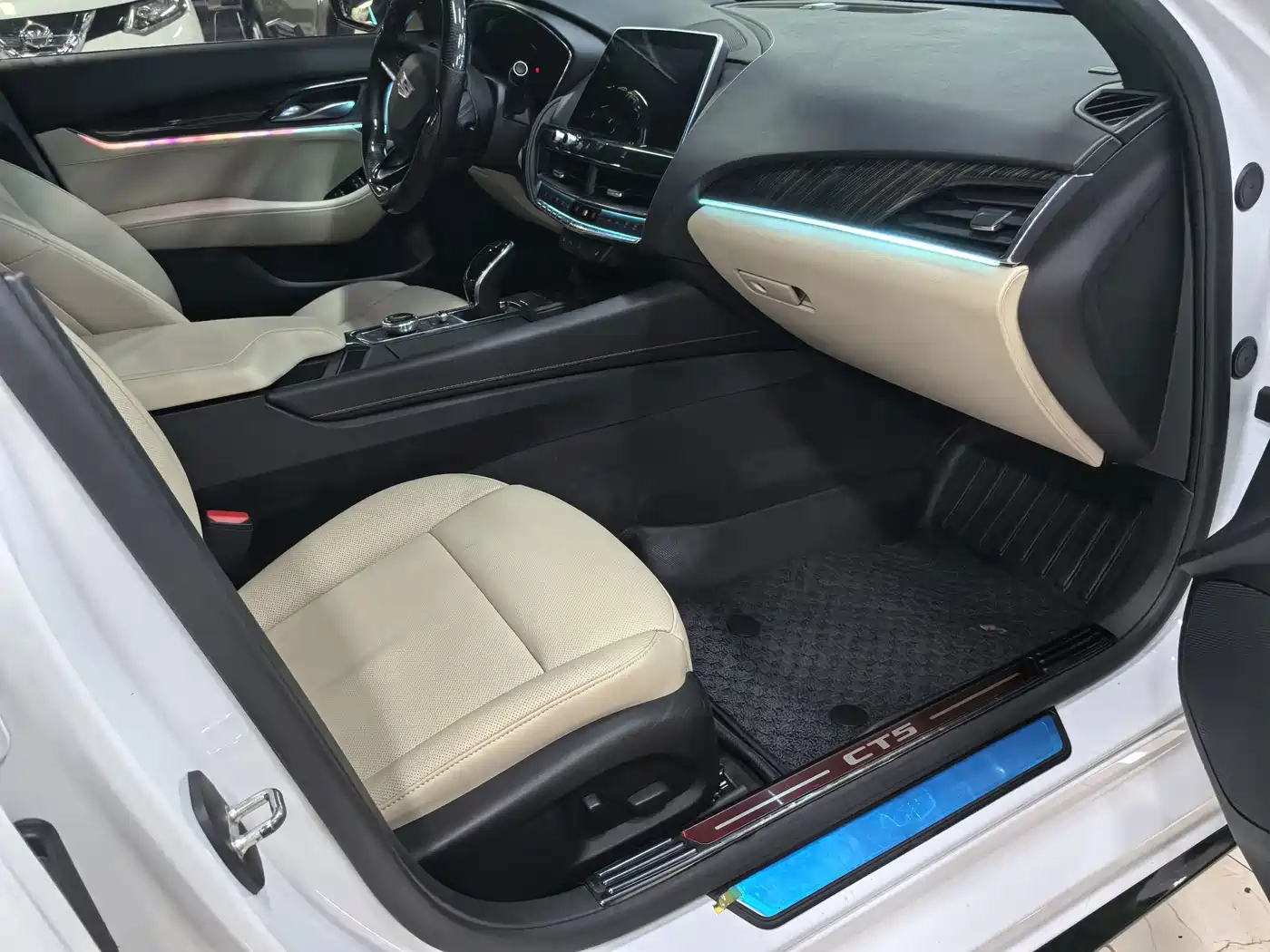 Cadillac CT5 2020 2020 28T Luxury Model