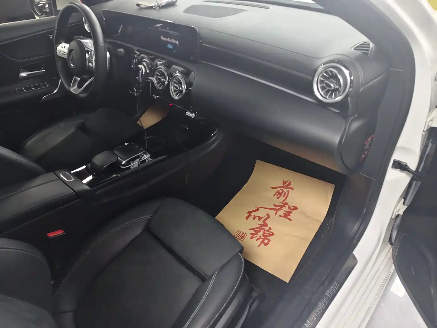 MERCEDES-BENZ A CLASS