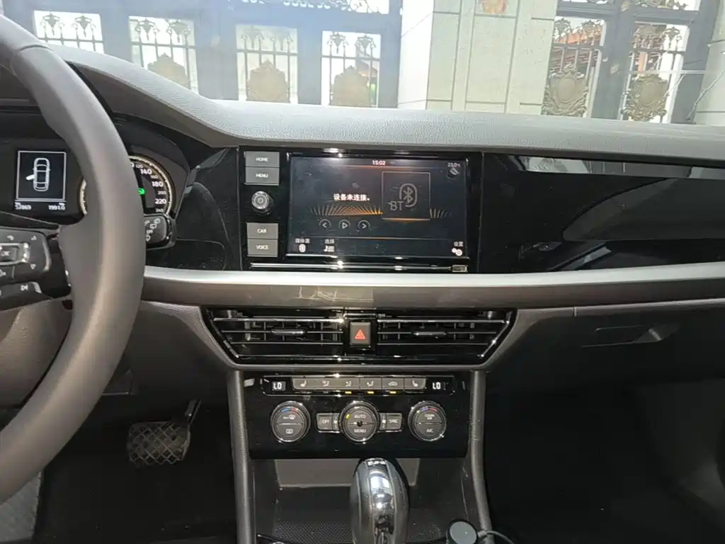 Photo 13 - Volkswagen Lavida