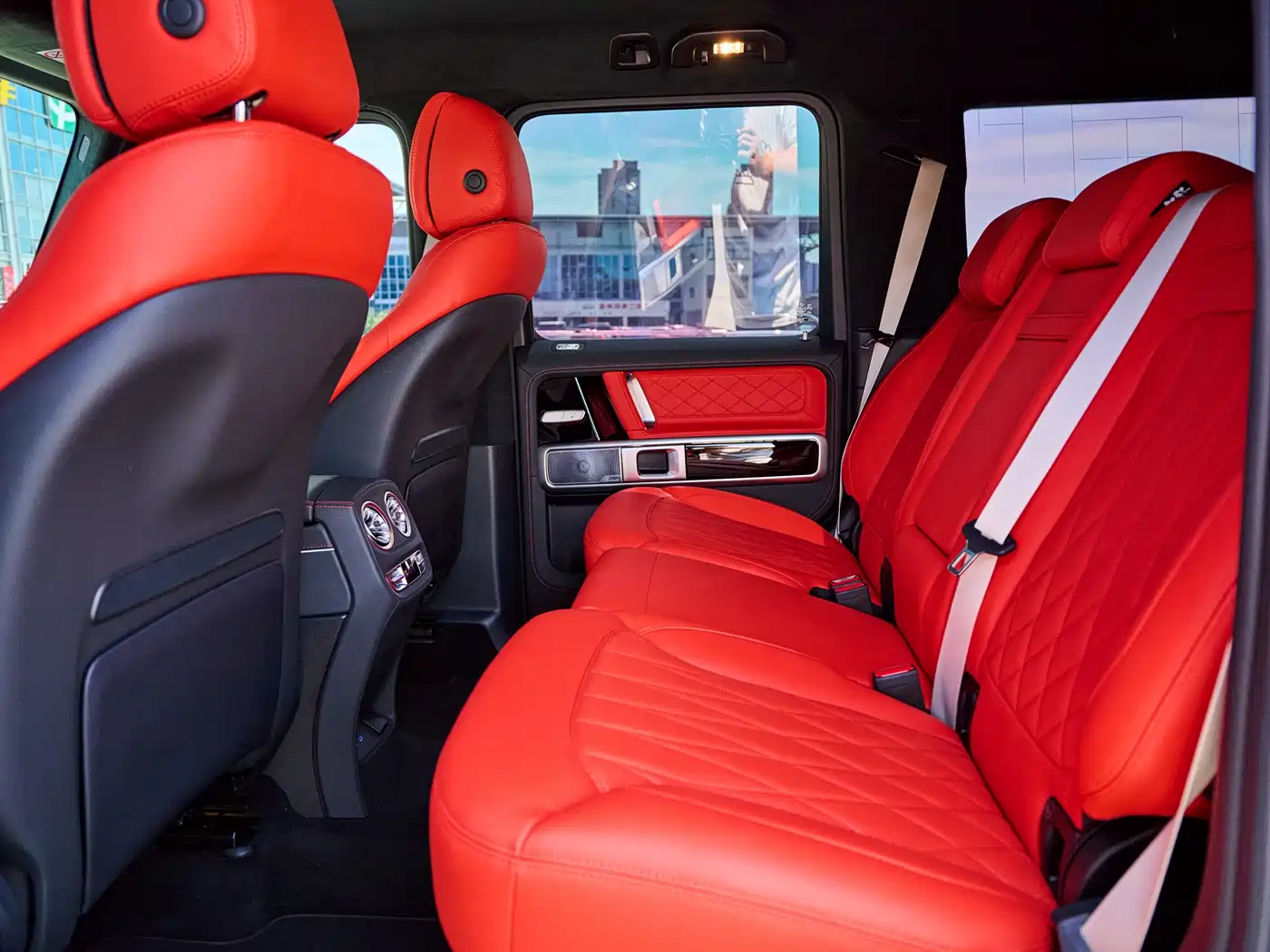 Mercedes-Benz G-Class 2025 G 500 фото 16