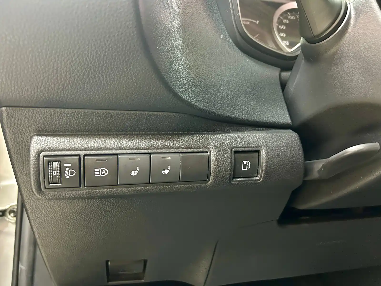 Фото 22 - Toyota Corolla