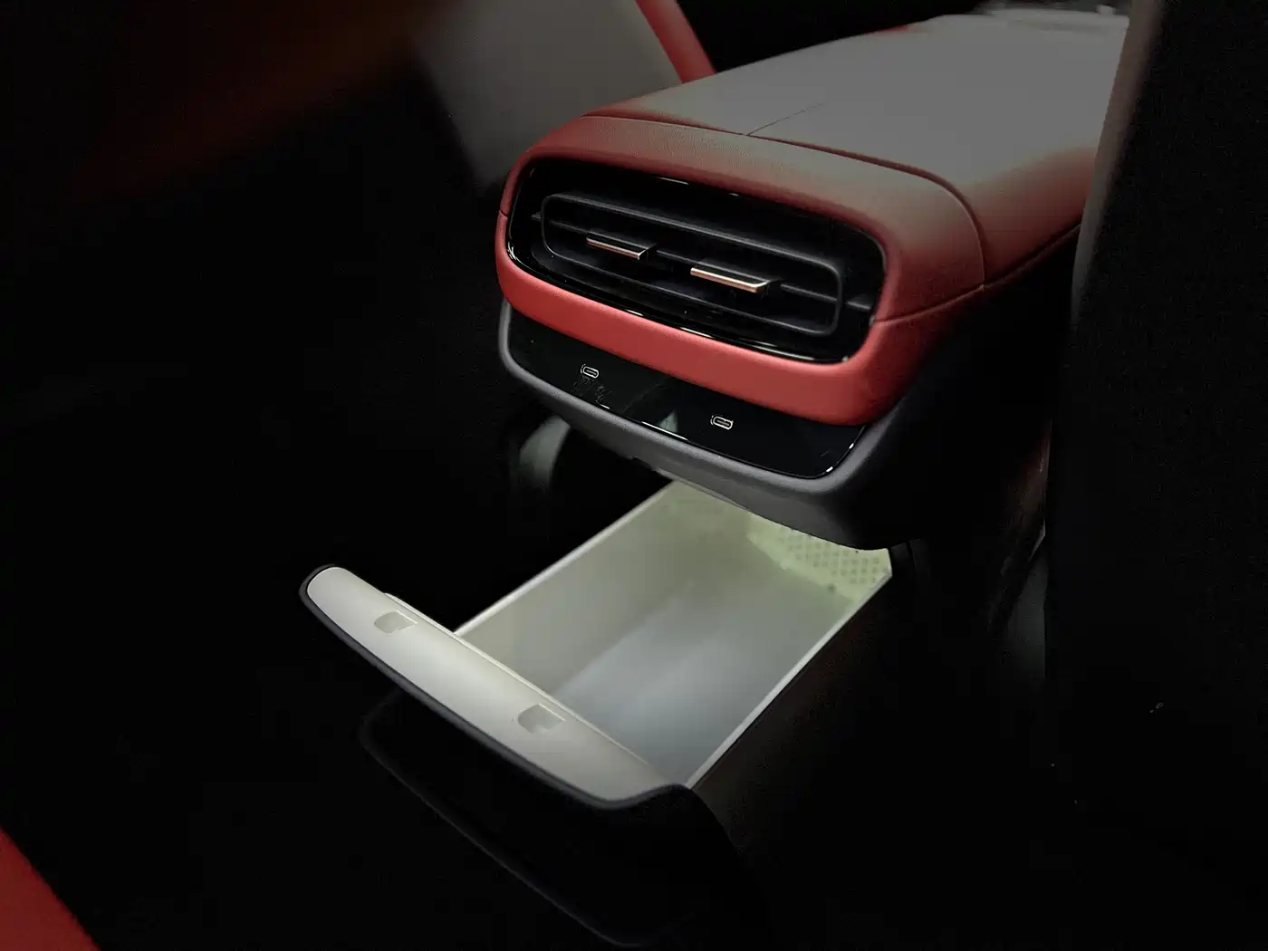 Xiaomi Auto Xiaomi SU7 2024 RWD Ultra Long Range Advanced Smart Driving Pro Edition фото 10