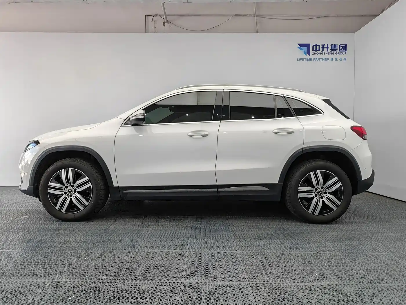 Mercedes-Benz EQA 2023 2023 EQA 260