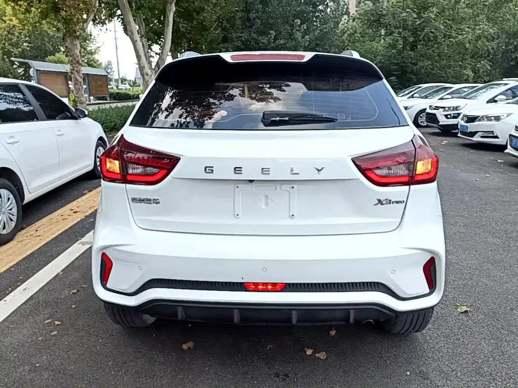 Geely Vision X3 2022 2021 PRO 1.5L CVT Premium