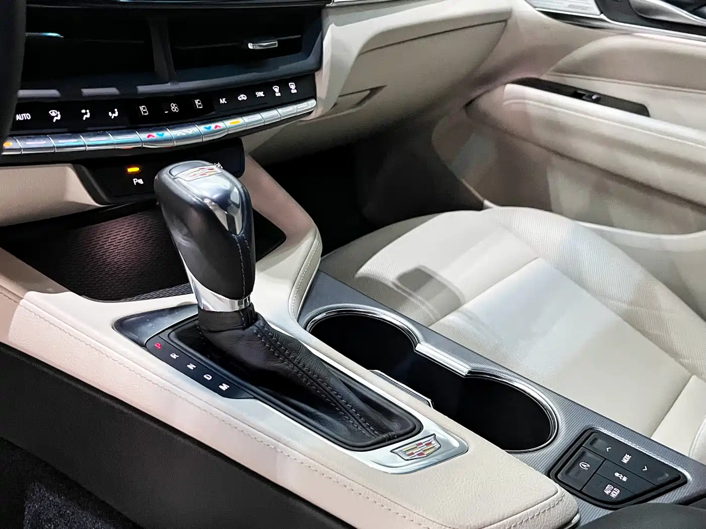 Cadillac CT4 2023 2023 25T Luxury Model