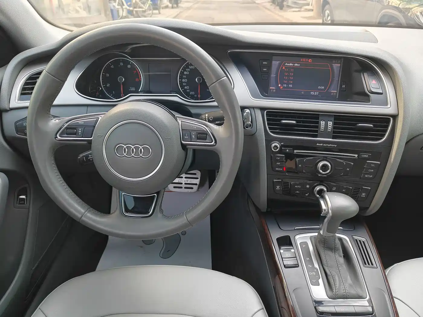 Audi A4L 2013 35 TFSI Automatic Comfort фото 7
