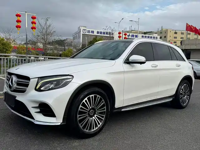 MERCEDES-BENZ GLC