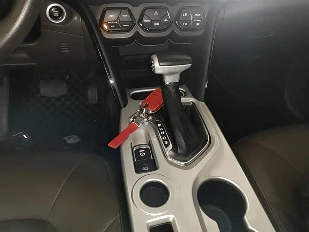 GAC Trumpchi Trumpchi GS4 2017 235T Automatic 2WD Luxury Smart Connected Edition фото 14