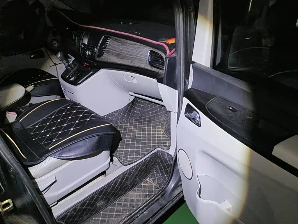 JAC Motors Refine M5 2014 2013 2.0T Petrol Manual Business Edition