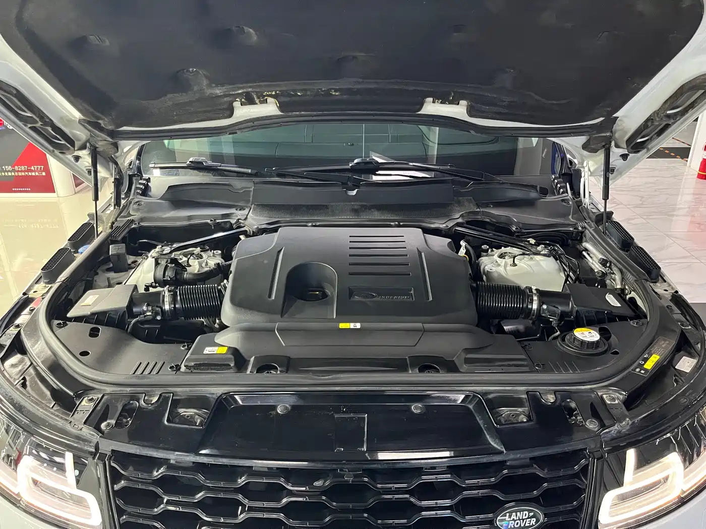 Land Rover Range Rover Sport 2021 3.0 L6 Gloss Black Edition фото 10