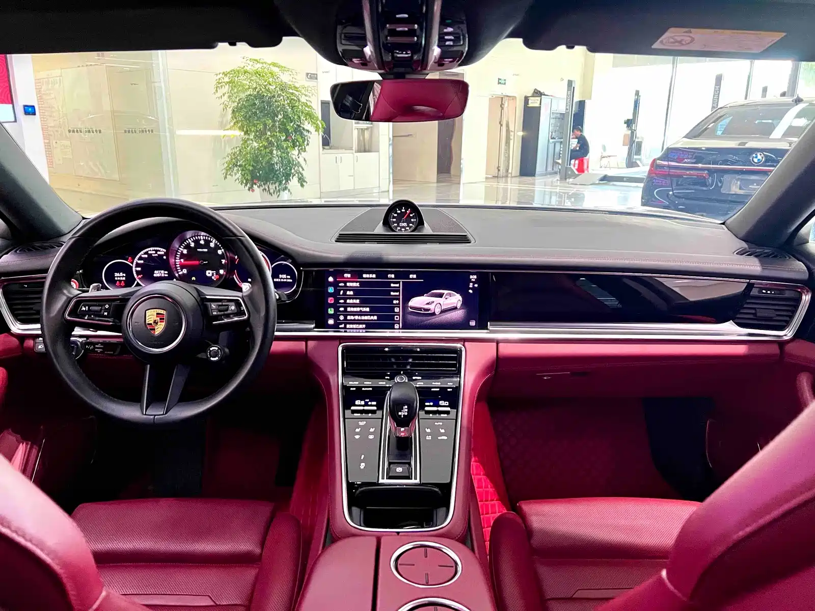 Фото 8 - Porsche Panamera