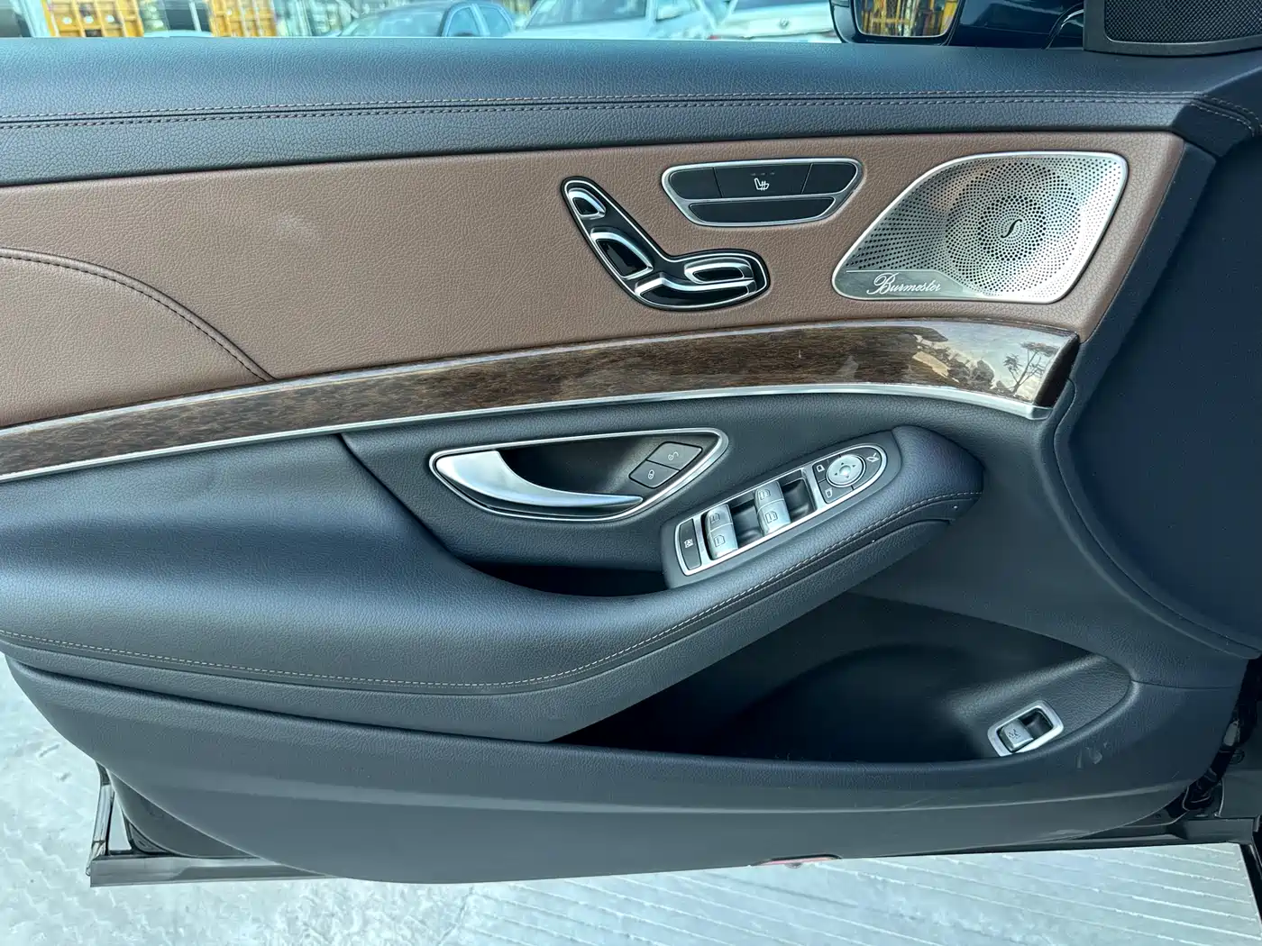 Mercedes-Benz S-Class 2017 S 320 L Business Upgrade Edition фото 6