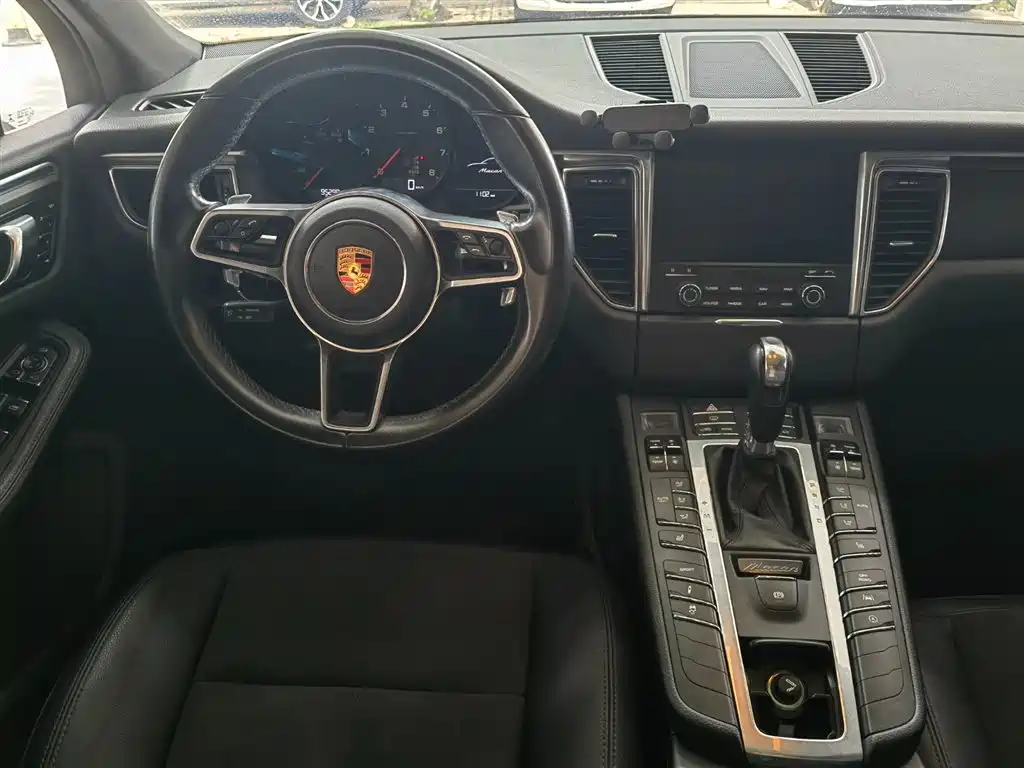 Porsche Macan 2017 Macan 2.0T фото 11