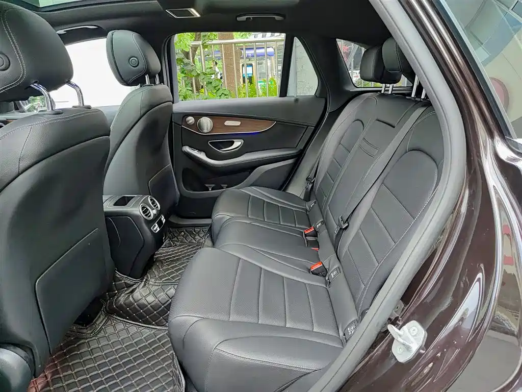 Mercedes-Benz GLC 2021 GLC 300 L 4MATIC Sporty фото 8