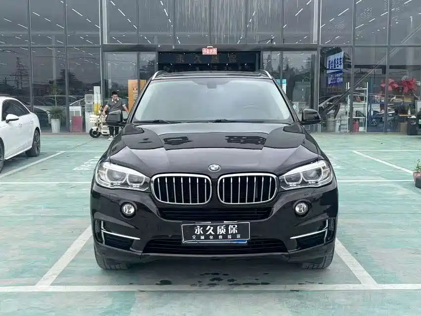 BMW X5 (Import) 2017 xDrive28i фото 2