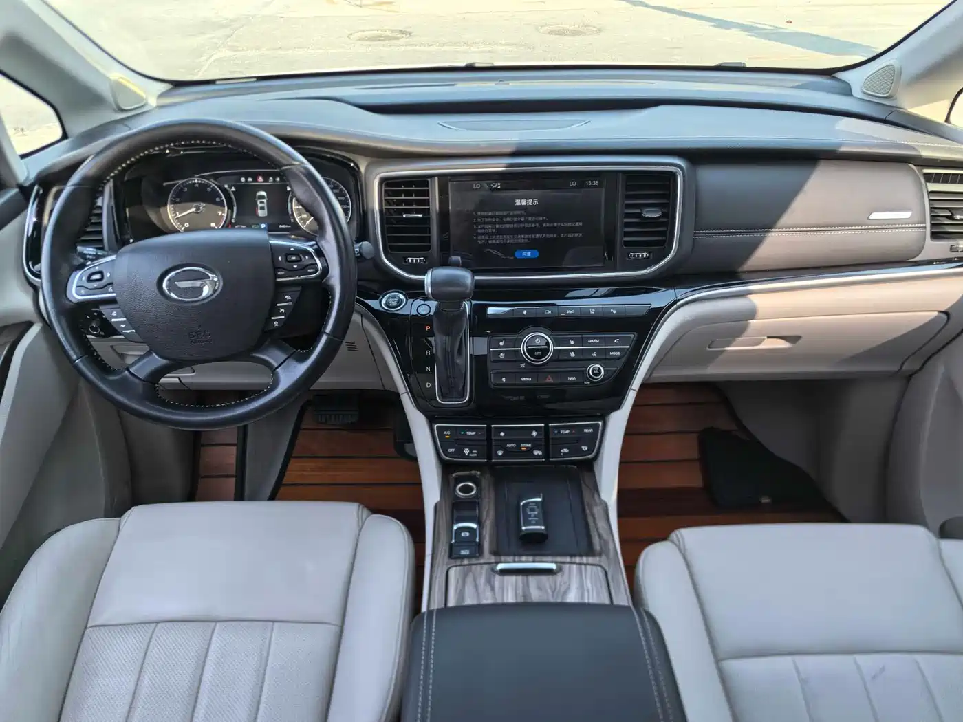 GAC Trumpchi Trumpchi M8 2018 320T Flagship Edition фото 10